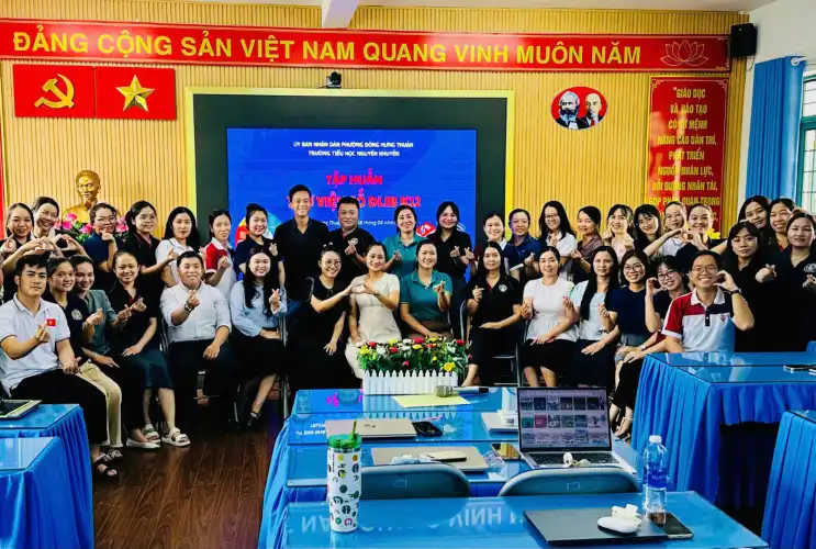 Tập huấn Thư viện số DLib K12 tại trường Tiểu học Võ Thị Sáu