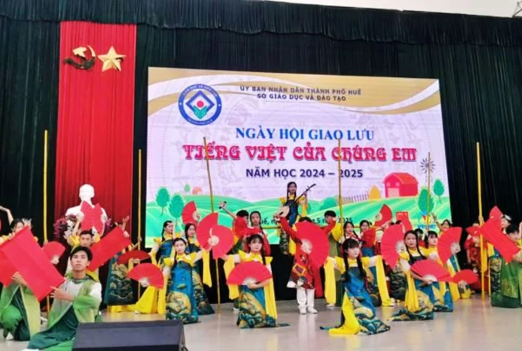 TP. Huế: Ngày hội giao lưu "Tiếng Việt của chúng em" cho học sinh Tiểu học người dân tộc thiểu số năm học 2024-2025