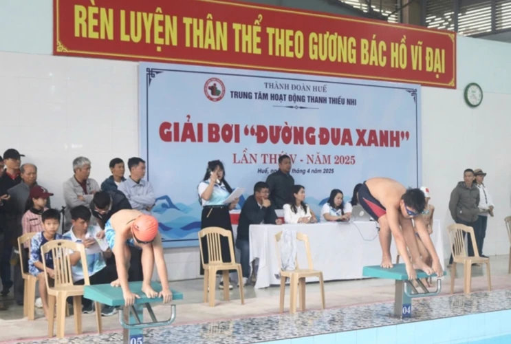 Sôi nổi Giải bơi “Đường đua xanh” lần thứ V – Năm 2025