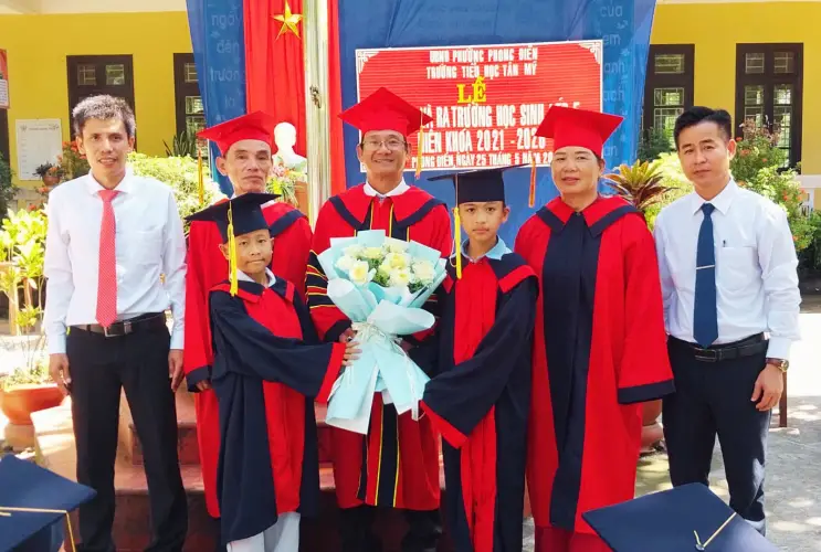 Trường Tiểu học Tân Mỹ tổ chức Lễ tổng kết năm học 2025-2026 và chia tay học sinh Lớp 5