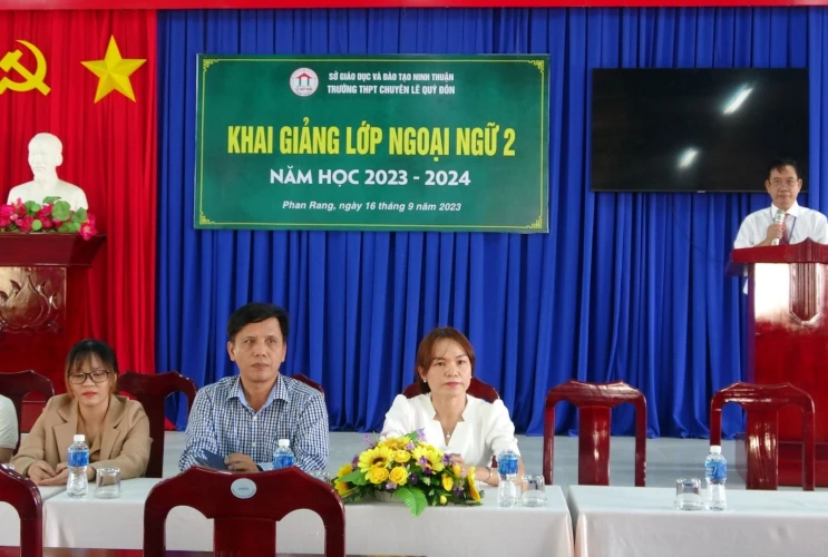 Khai giảng lớp Ngoại ngữ 2 năm học 2023 – 2024