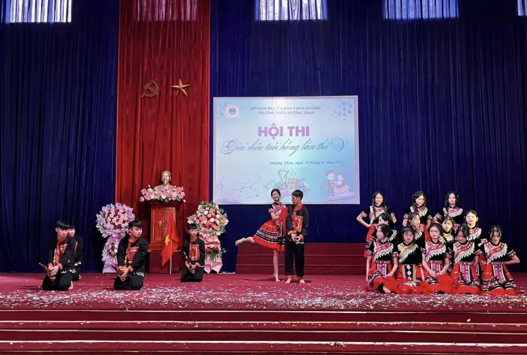 Trường THPT Mường Than tổ chức Hội thi “Giai điệu tuổi hồng” lần thứ V – năm 2025