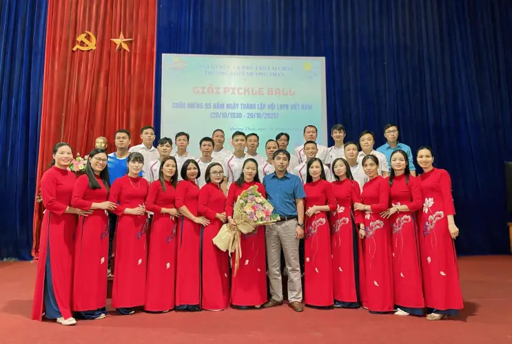 Sôi nổi Giải Pickleball chào mừng Ngày Phụ nữ Việt Nam 20/10: Vui khỏe – Đoàn kết – Tỏa sáng