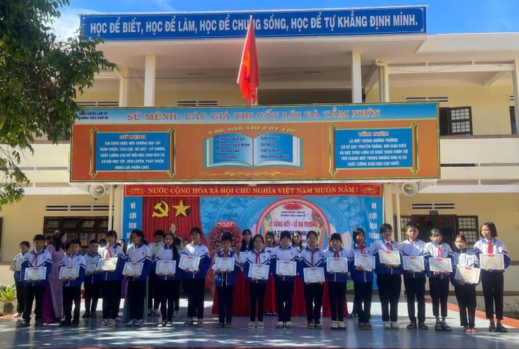 Lễ Tổng Kết Tại Trường THCS Nam Hà: Kết Thúc Năm Học Cũ – Khởi Đầu Ước Mơ Mới