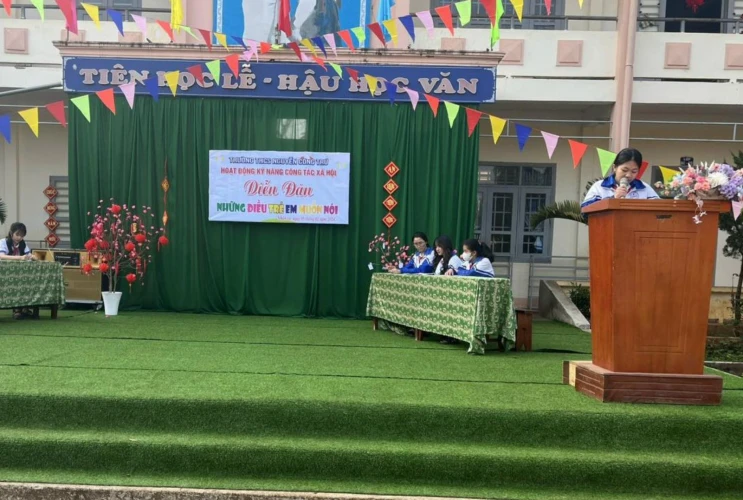 Diễn đàn "Những điều trẻ em muốn nói" và chương trình "Tết yêu thương"