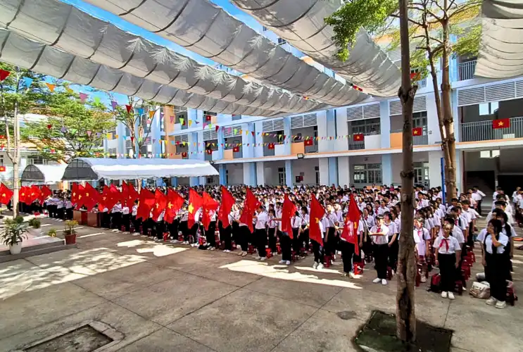 Rộn Ràng Ngày Khai Giảng: Chào Năm Học Mới Cùng Trường THCS Nguyễn Du