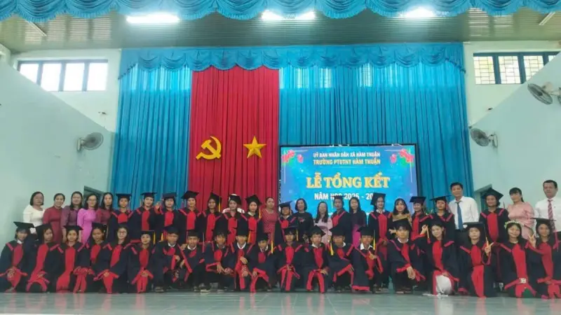 Một năm trưởng thành dưới mái Trường PTDT Nội trú Hàm Thuận