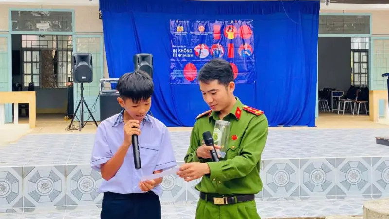 Buổi Ngoại Khóa Tìm Hiểu Luật Trẻ Em – Hoạt Động Giáo Dục Ý Nghĩa Tại Trường THCS Sơn Mỹ