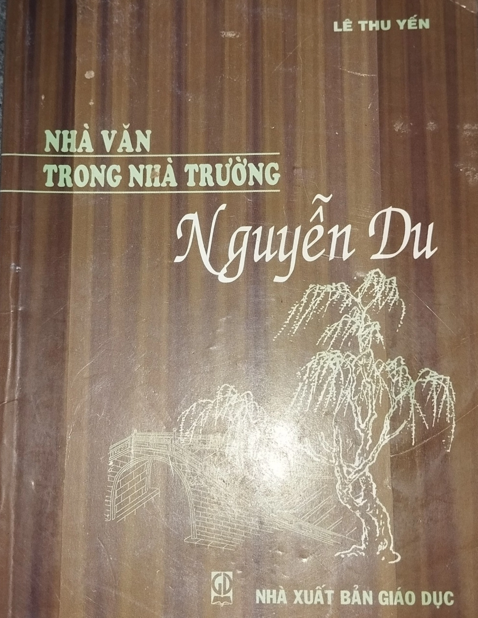 Nhà văn trong nhà trường ( Nguyễn Du )
