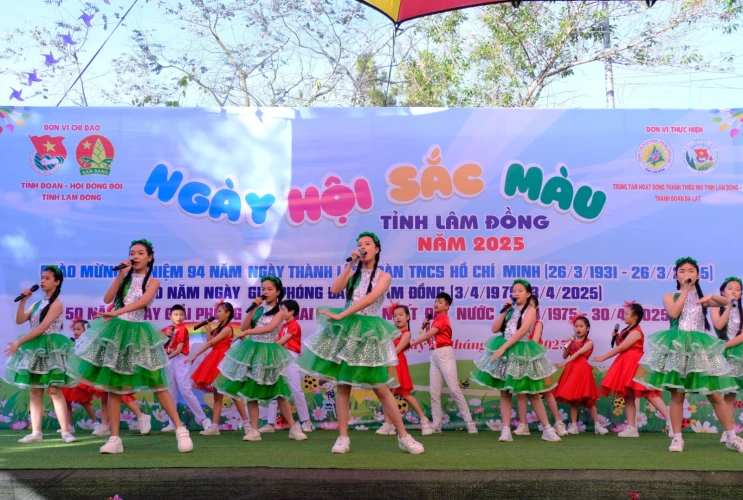 Hơn 1.000 thiếu nhi Đà Lạt tham gia Ngày hội Sắc màu