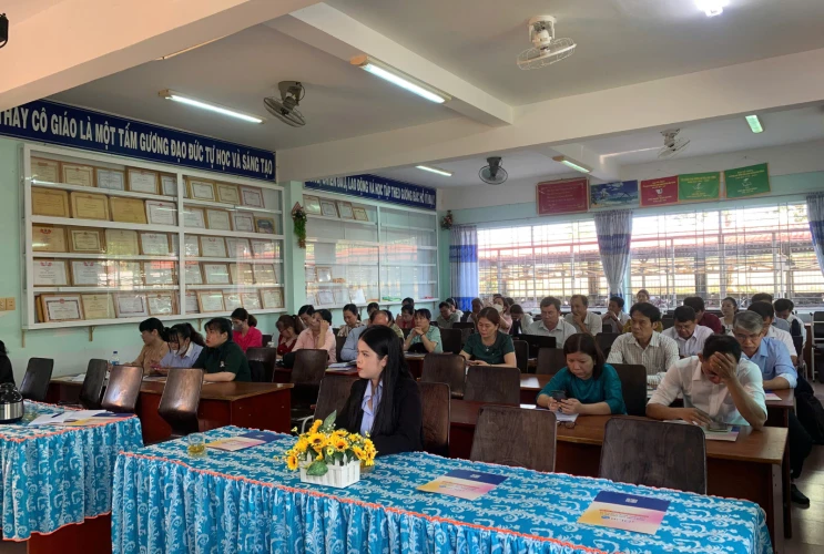 Chuyển Đổi Số Thư Viện #12: DLib K12 - Giải Pháp Thư Viện Số Tiên Tiến Tại Hội Thảo Chuyển Đổi Số PGD Dầu Tiếng - Bình Dương 2025