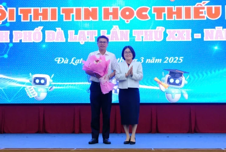 Gần 400 thí sinh tham gia Hội thi Tin học thiếu nhi