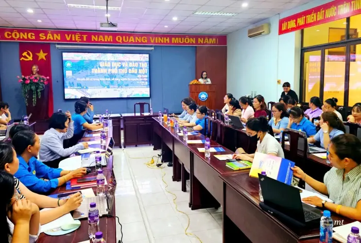 Hội thảo Thư viện số tại Phòng Giáo Dục Thành phố Thủ Dầu Một