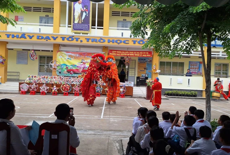 Tổ chức Vui Tết Trung Thu 2024 cho hơn 400 học sinh