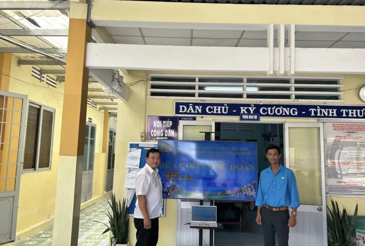 "Bữa cơm Công đoàn” kỷ niệm 95 năm thành lập Công đoàn