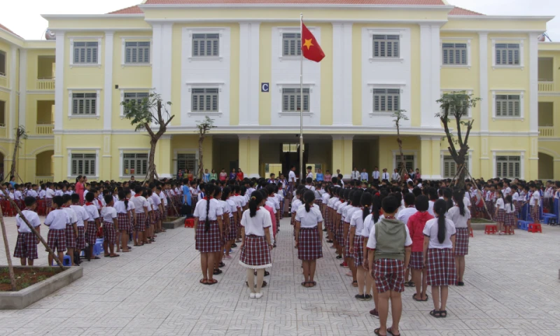 Trường Tiểu học thị Trấn Thủ Thừa - Bước sang trang mới