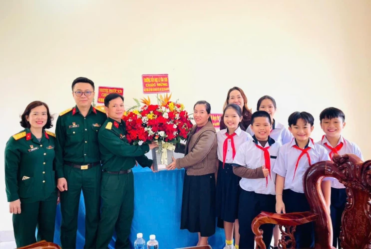 Sôi nổi tổ chức hoạt động chào mừng 80 năm Ngày thành lập Quân đội nhân dân Việt Nam