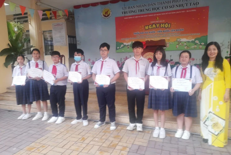 Lan Tỏa Văn Hóa Đọc – Vinh Danh Học Sinh Hoạt Động Thư Viện Số Tích Cực Trong Tháng 3