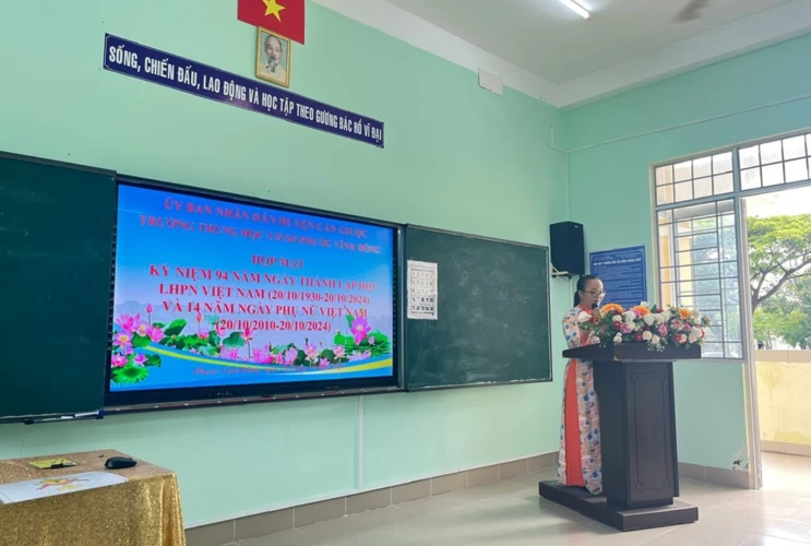 Họp mặt kỷ niệm 94 năm Ngày thành lập Hội Liên hiệp Phụ nữ Việt Nam