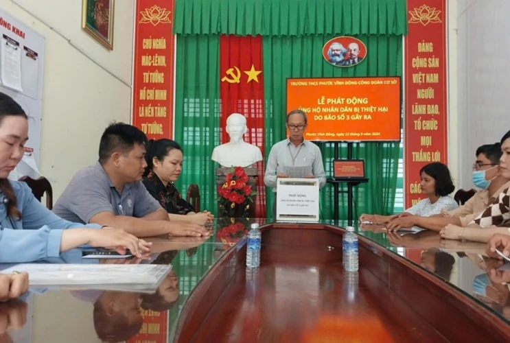 Nhà trường tổ chức lễ phát động ủng hộ nhân dân bị thiệt hại do bão số 3