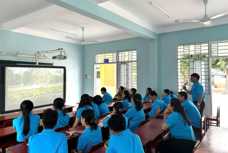 Hoạt động chào mừng kỷ niệm 80 năm ngày thành lập Quân đội nhân dân Việt Nam và Đại hội Đảng bộ các cấp