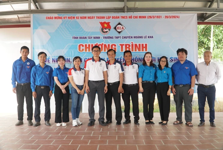 Chương trình về nguồn tại khu lưu niệm Trường Nội trú Hoàng Lê Kha (1962-1975)