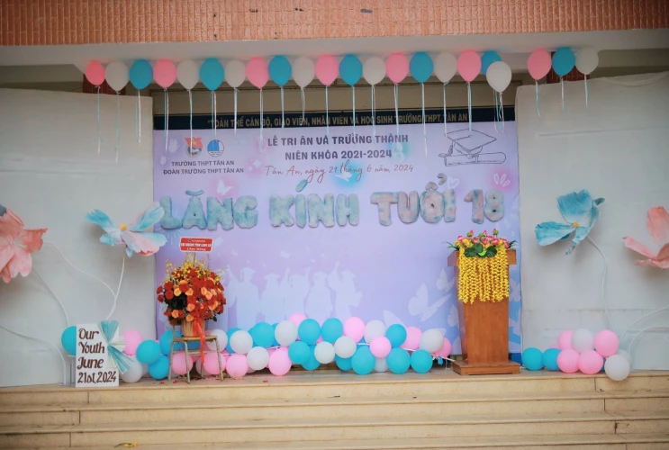 Lễ tri ân trưởng thành của học sinh trường THPT Tân An