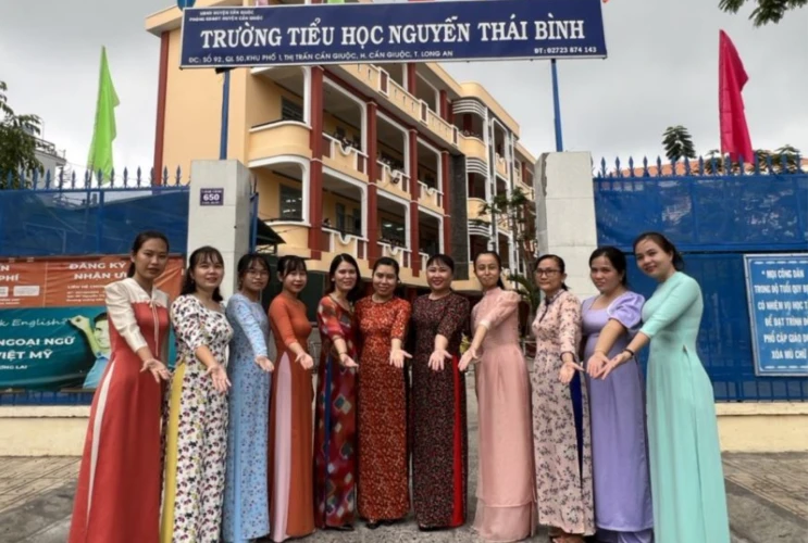 Hưởng ứng “Tuần lễ Áo dài”