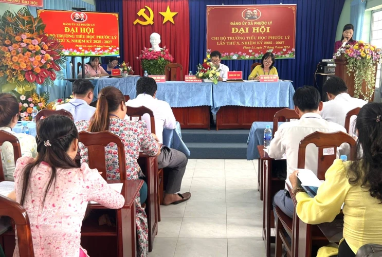 Đại hội Chi bộ trường Tiểu học Phước lý