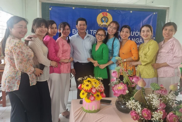 Chào mừng ngày Quốc tế Phụ nữ