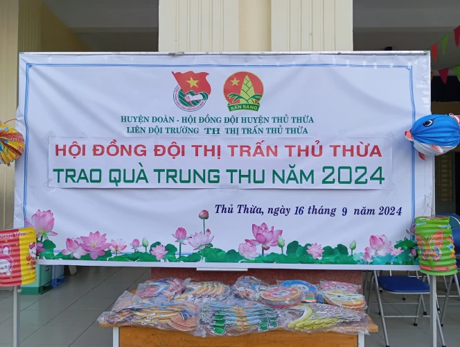 Trao quà Trung thu năm 2024