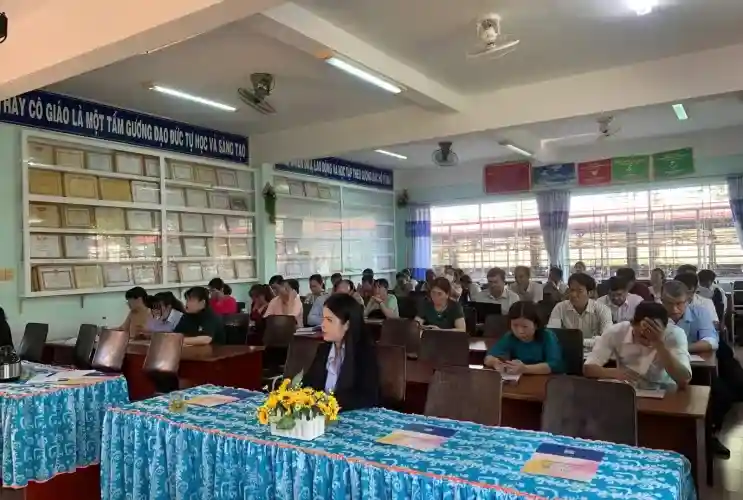 Chuyển Đổi Số Thư Viện #12: DLib K12 - Giải Pháp Thư Viện Số Tiên Tiến Tại Hội Thảo Chuyển Đổi Số PGD Dầu Tiếng - Bình Dương 2025